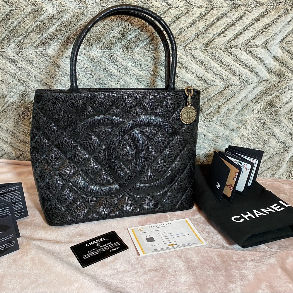 Vintage Caviar Medallion Tote w/gold hardware